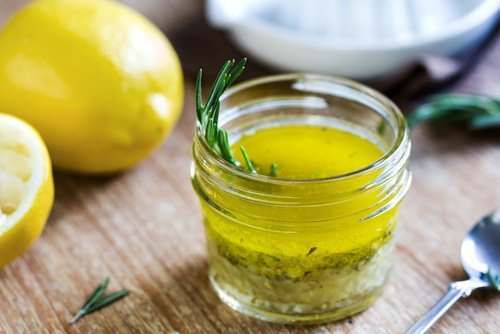 les-bienfaits-sante-du-melange-huile-dolive-et-citron